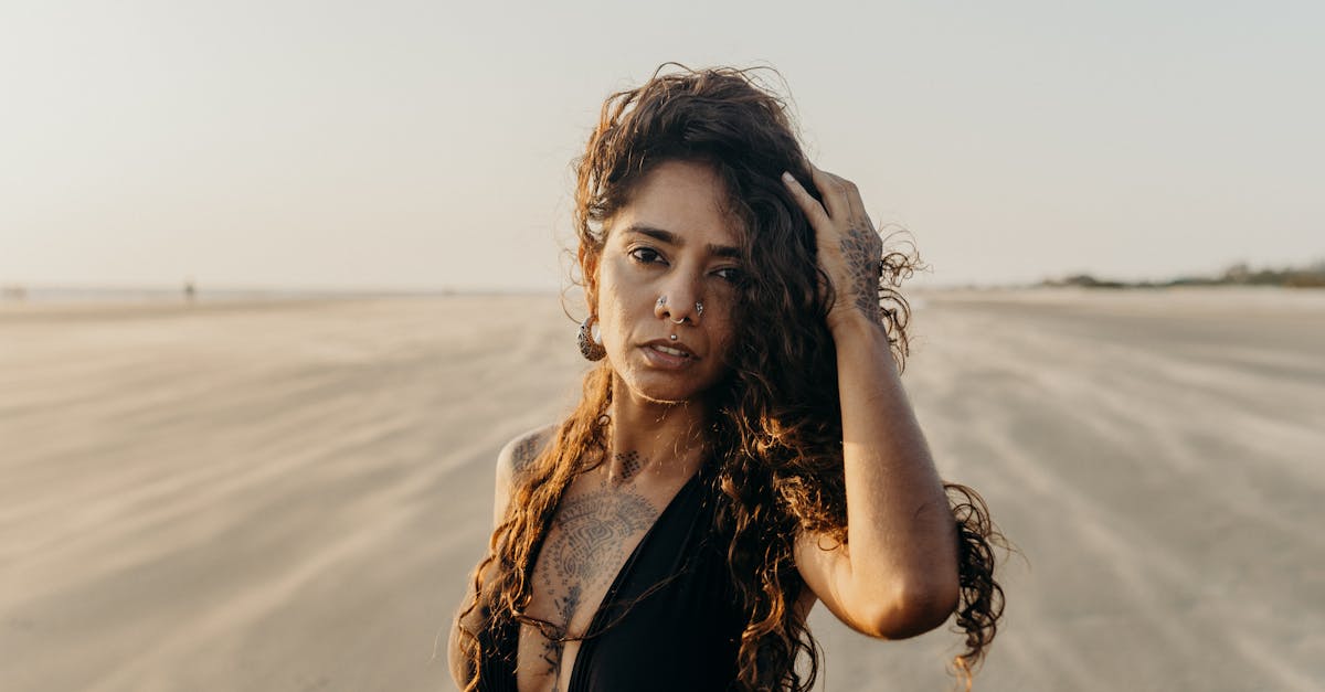 Découvrez les avantages des faux piercings pour changer de look sans engagement